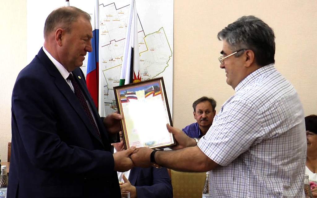 Борис Сорокин завершил работу в должности Главы Администрации Целинского района