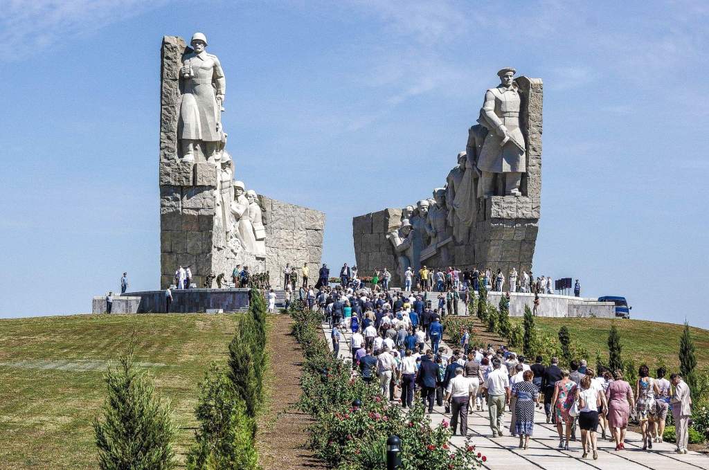 Мемориал героям прорыва Миус-фронта на Самбекских высотах будет отреставрирован