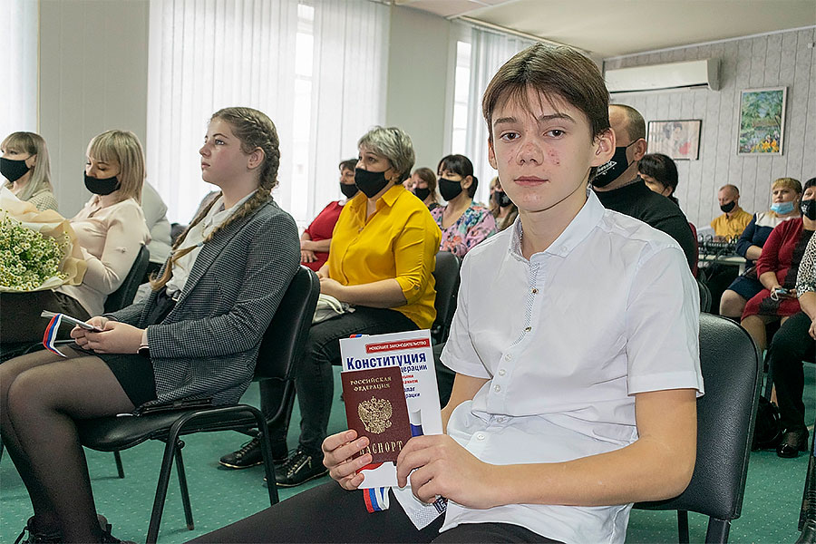 Юным гражданам Целинского района вручили паспорта