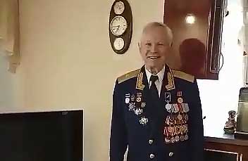 С днем космонавтики жителей Целинского района поздравил генерал-майор Виктор Макагонов