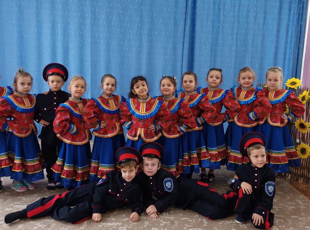 Новые костюмы помогут юным целинцам погрузиться в казачью культуру