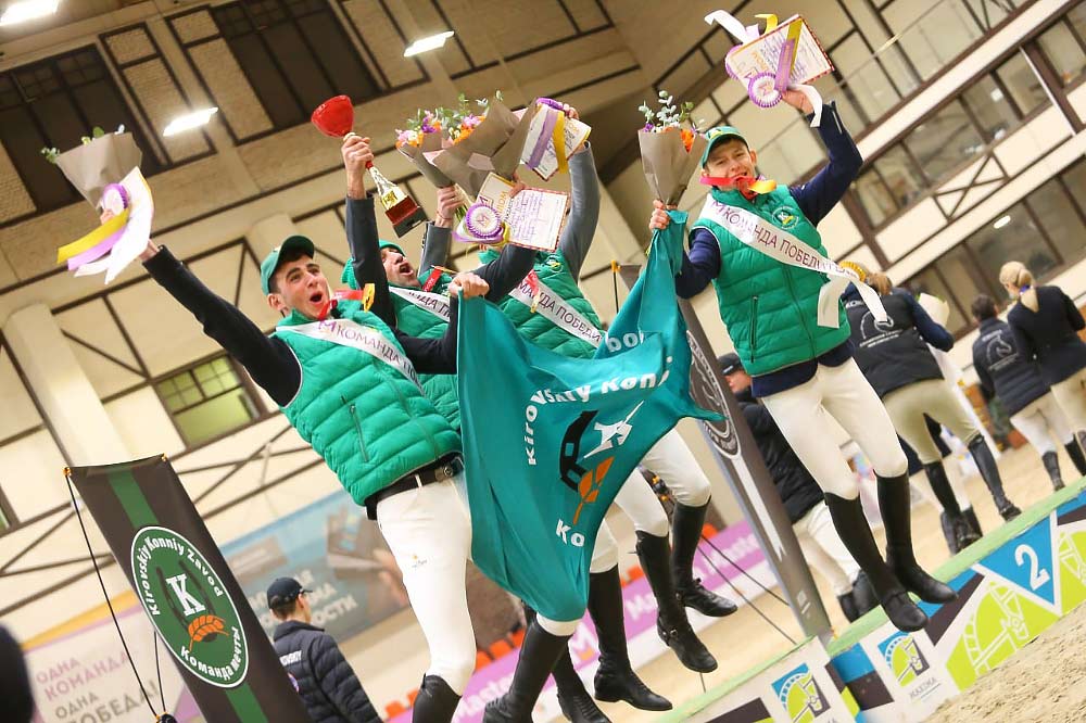 Команда конкуристов Кировского конного завода победила в 4 этапе MAXIMA MASTERS TEAM