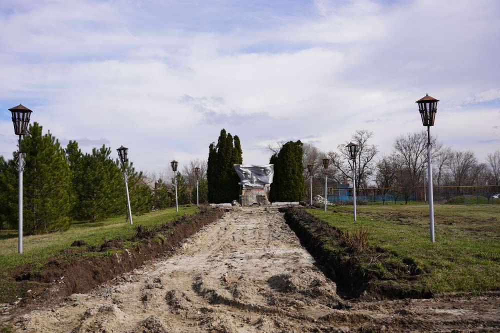 В Целинском районе продолжают восстанавливать памятники воинам Великой Отечественной войны