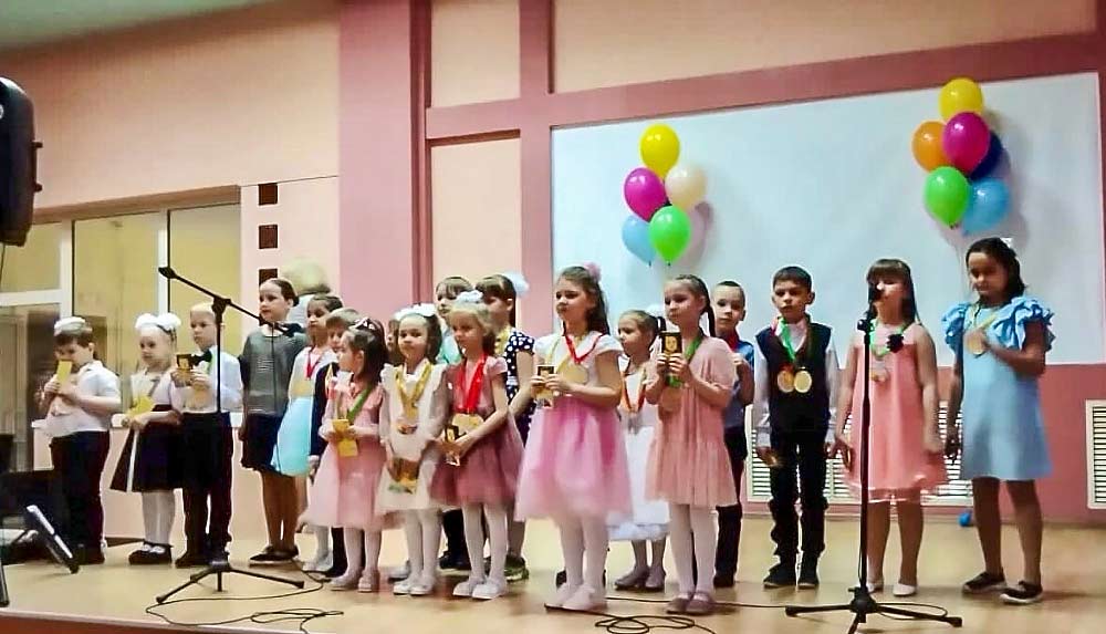 В Целинской ДШИ прошел первый фестиваль детского творчества «Дебют»