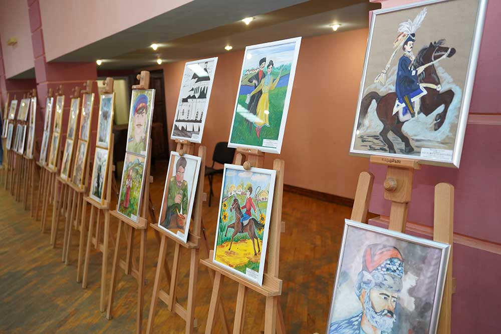 I Межрайонный конкурс-выставка детского рисунка   прошел в Целинском районе